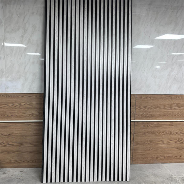 세련된 수직 슬랫월 솔루션으로 고객 참여도 향상 및 매출 증대