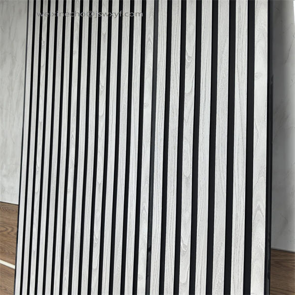 수직 슬랫월 패널의 간편한 설치와 맞춤형 구성 경험