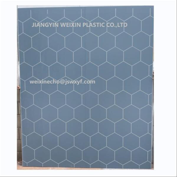 Oplev Elegancen i Hvid Marmor i en Holdbar PVC Form