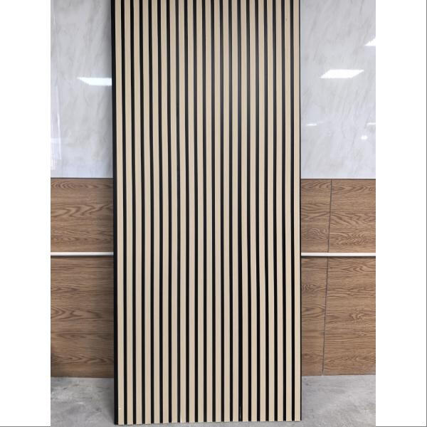 내구성 있는 슬랫 패널로 효율성과 정리를 향상시키세요