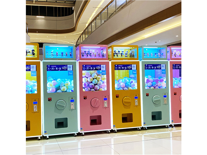 Big Gashapon Machine Arcade