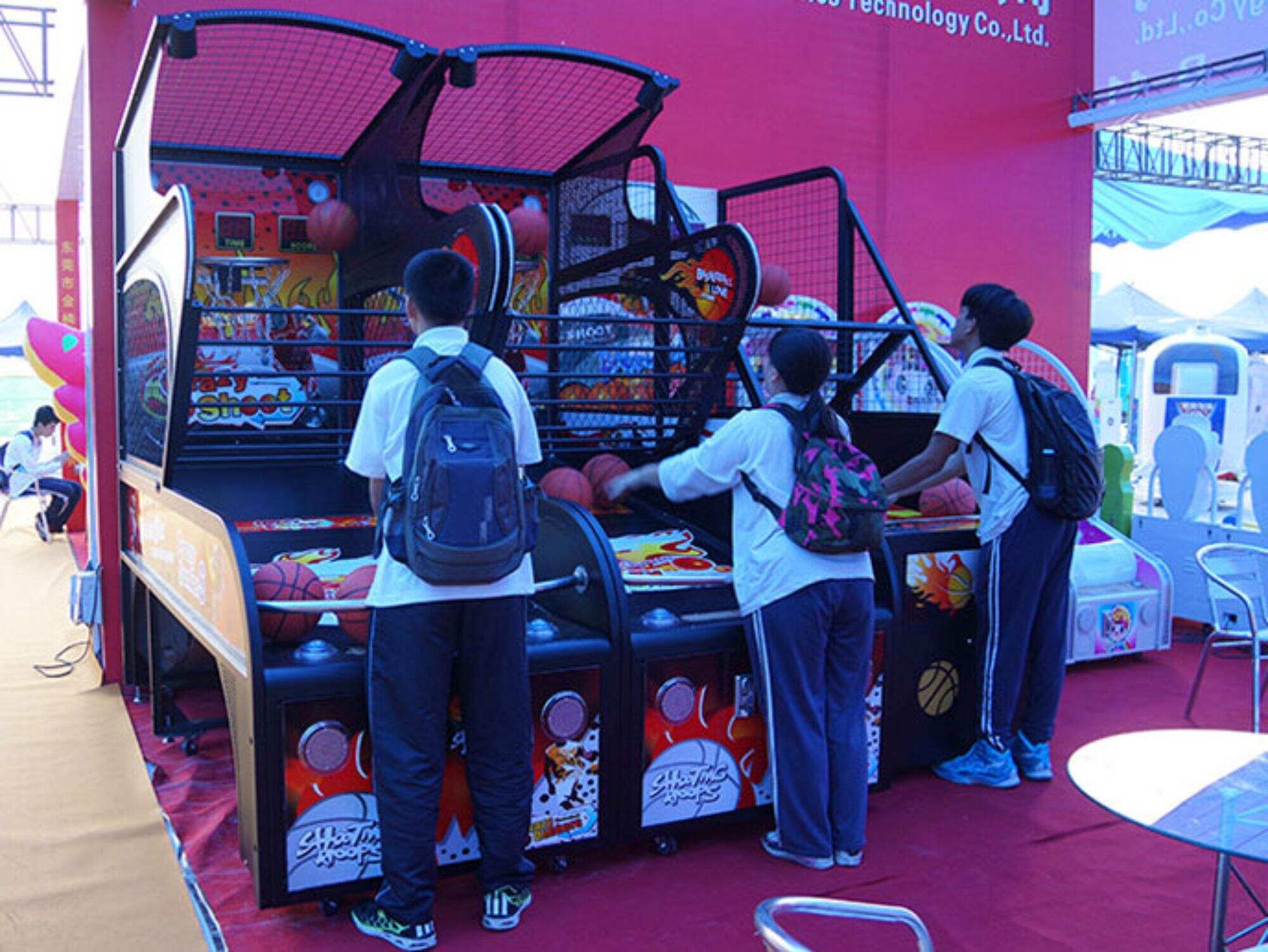Crazy Dunkers Basketball Game Machine