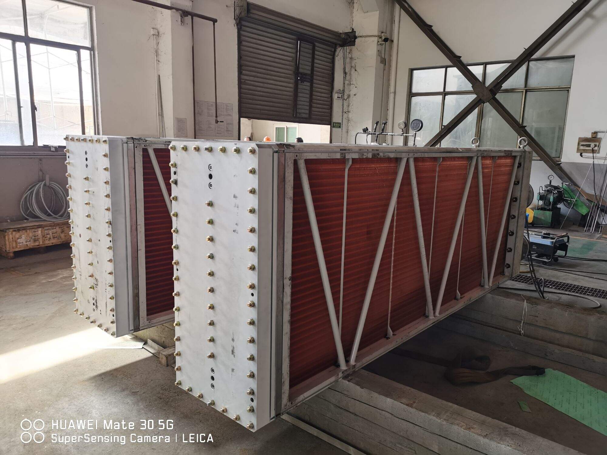 Custom Hydrogen cooler for 250MW generator