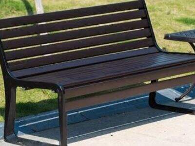 Top 5 Benefits of Outdoor Benches in Commercial Settings