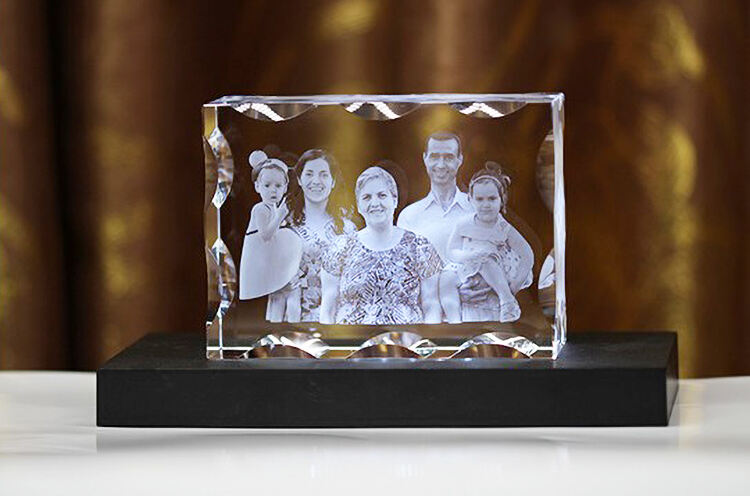 blank crystal cube custom k9 Personalized Crystal Photo led light base Shining 3D Laser Crystal craft Wedding gifts for couples factory