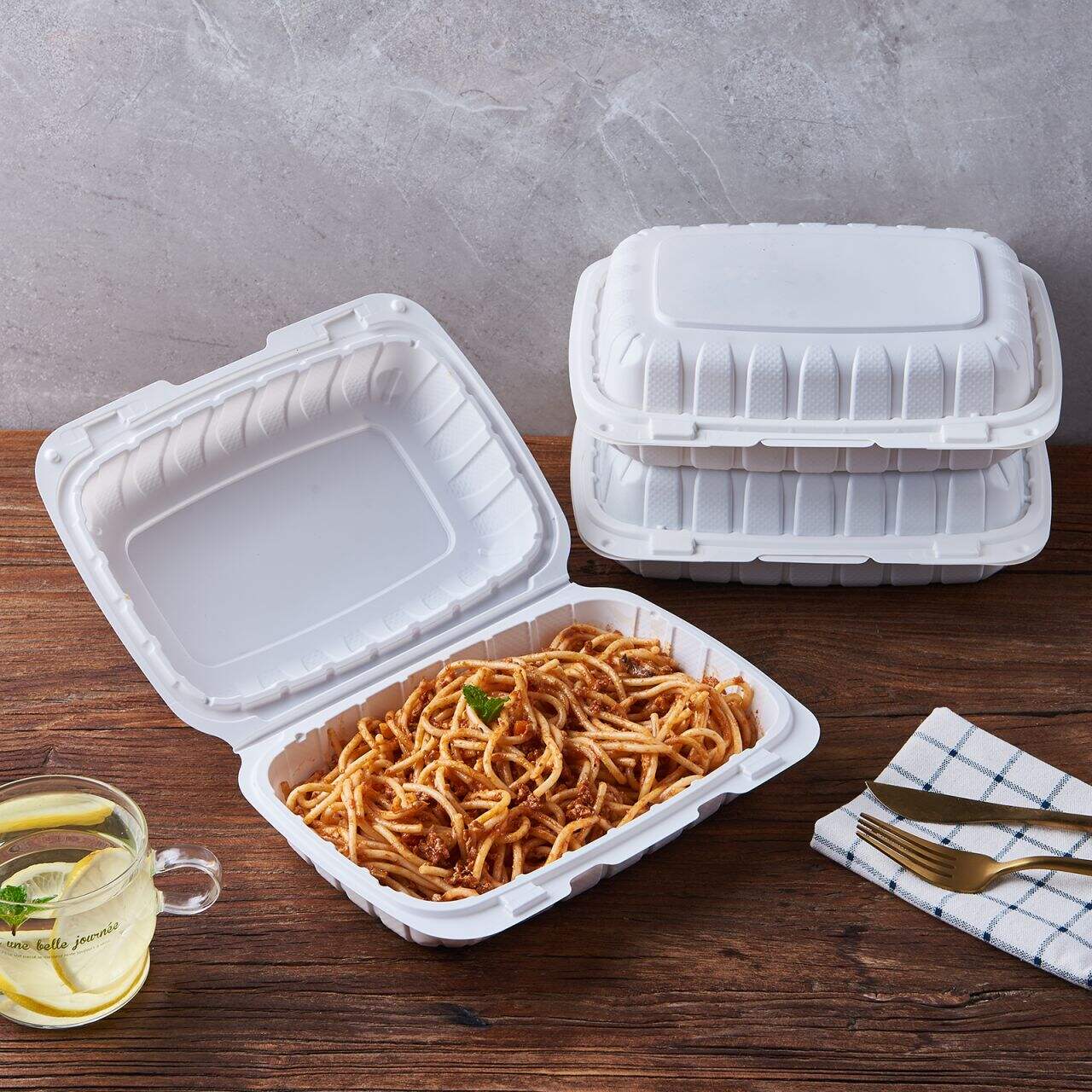 Sustainable alternatives to plastic to-go containers