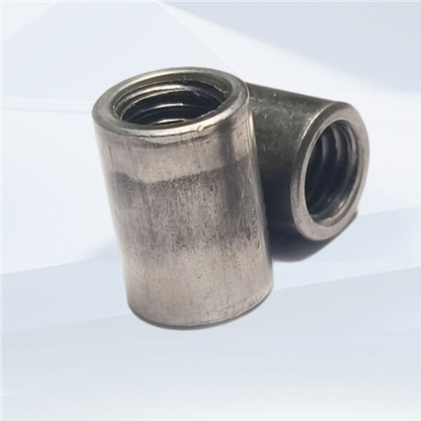 Advantages of using stainless steel bolts and nuts in outdoor environments 