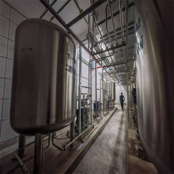 Uživajte v trajnostni H2O s filtriranim vodnim hladialom