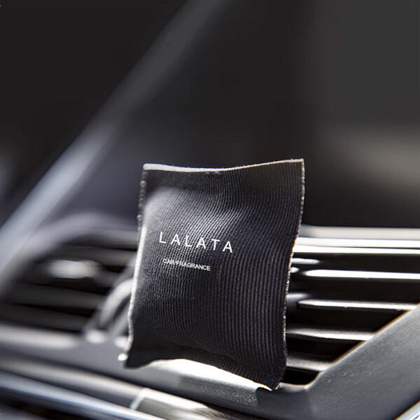 Udržujte svůj vůz příjemně vonící pomocí široké škály vůní automobilových deodorantů