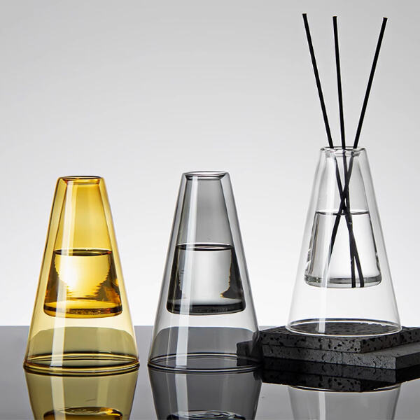 Hozzon létre megnyugtató hangulatot egy üveg olajdiffúzorral