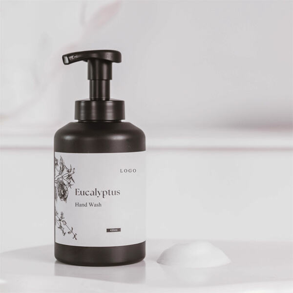 Say goodbye to dry, cracked skin with our nourishing hand wash liquid.