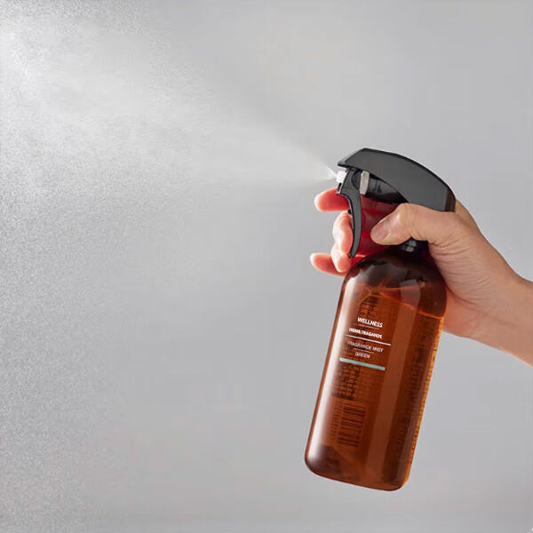 Merüljön el az érzéki élményben, melyet varázslatos szobaparfümaink nyújtanak