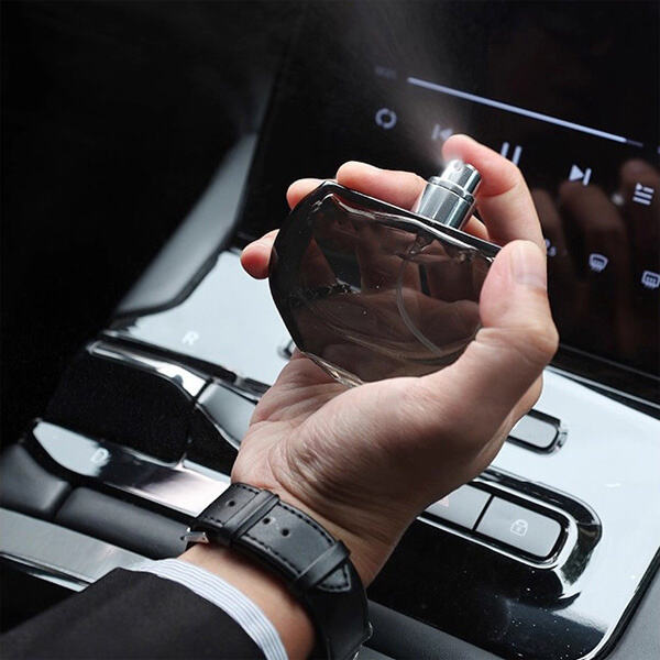 Keltse el a mély benyomást a premium férfi parfümmel