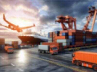 Nákladná doprava z Číny do USA počas špičkových období