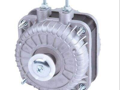 Hvad forårsager vibrationer i polmotorer, og hvordan man begrænser dem