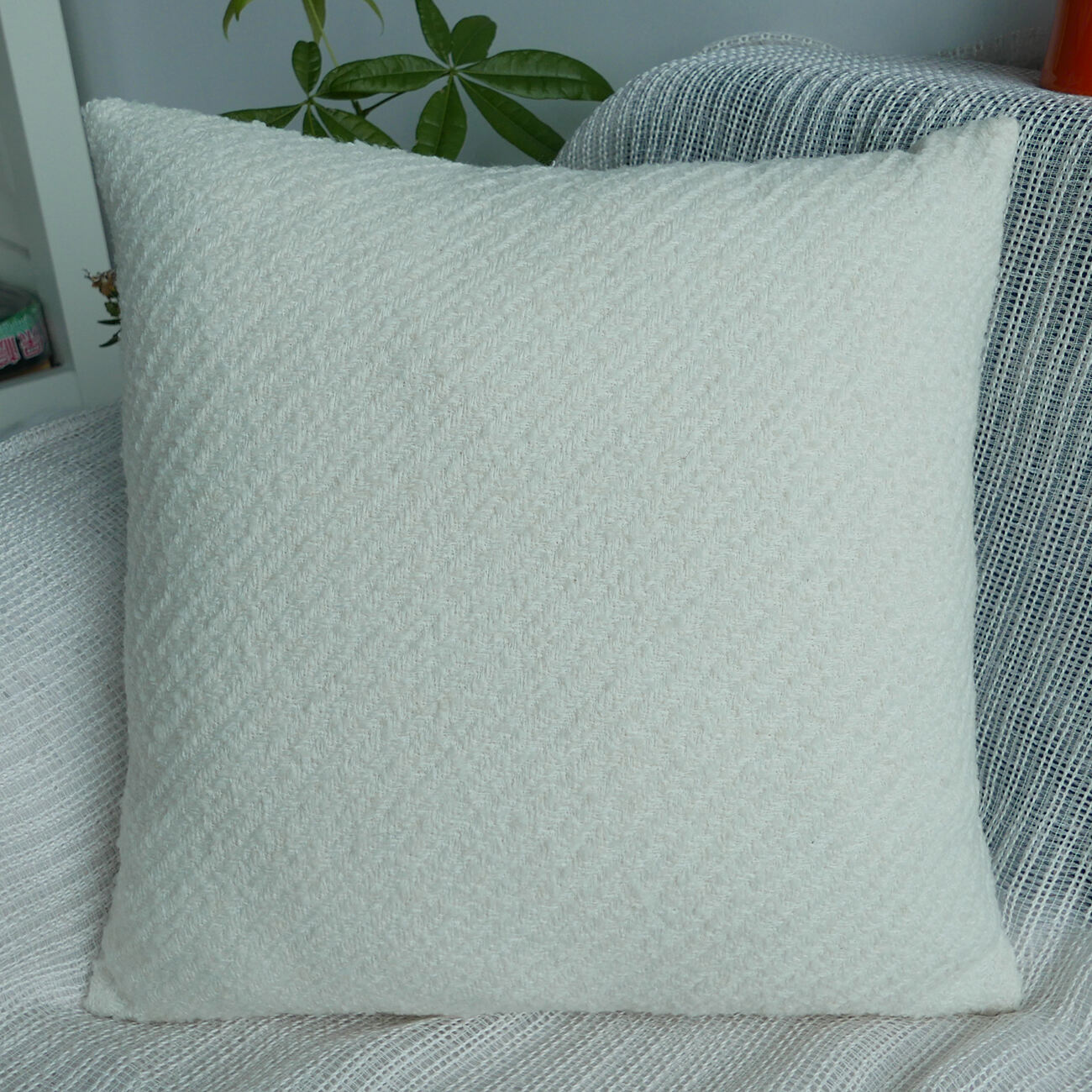 Popular Jacquard Decorative Pillow manufacture