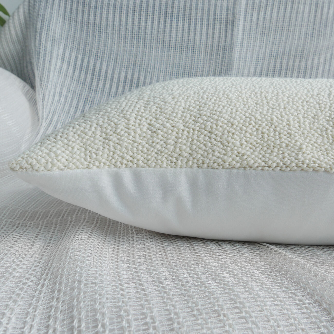 2023 best-selling pillows in pure white color factory