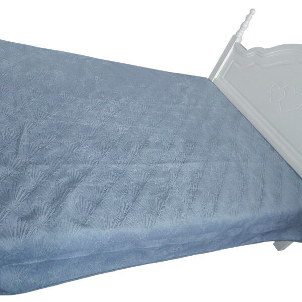 4. Safety and Use of Bed Throw Blankets