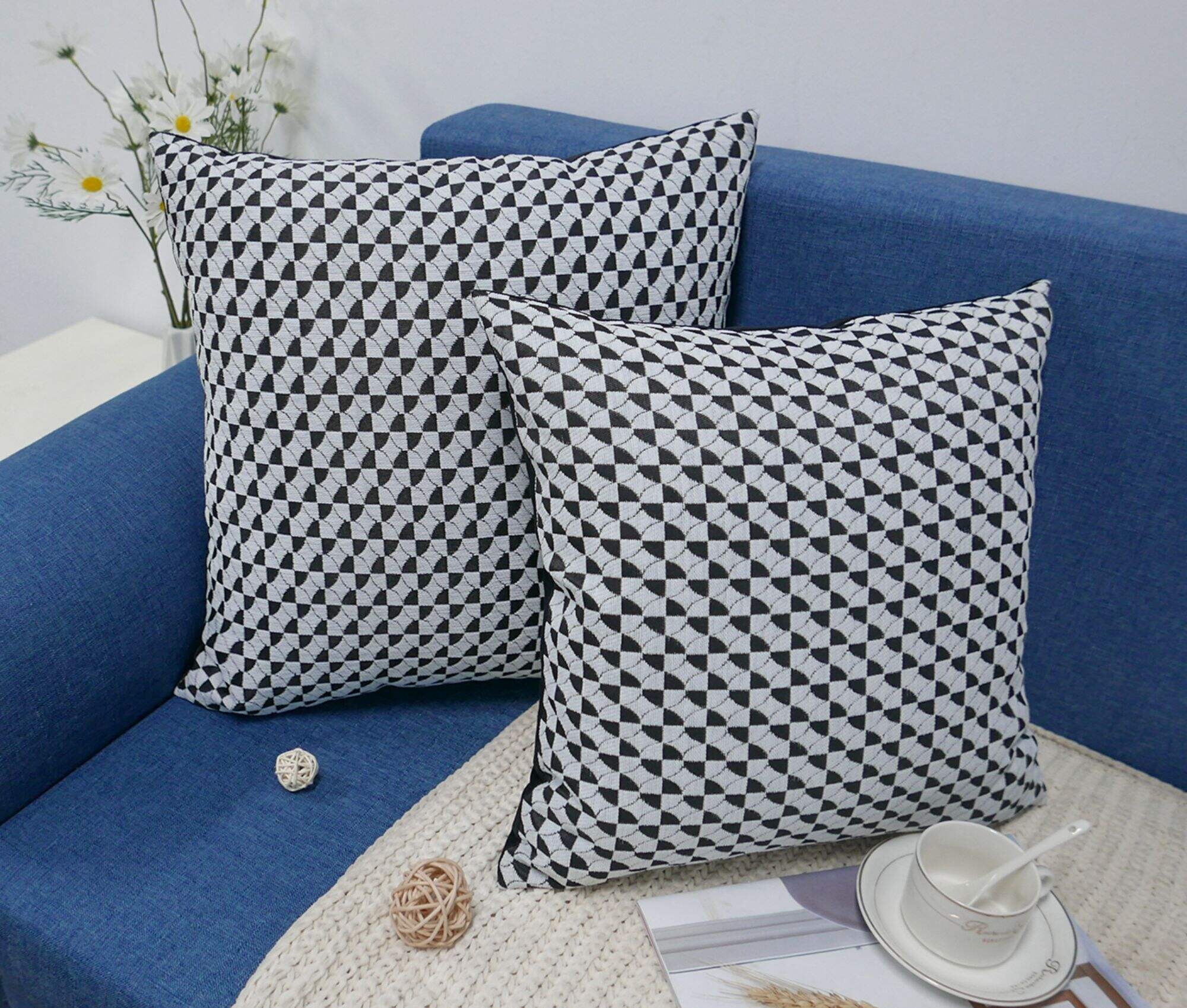 Chenille jacquard cushion cover