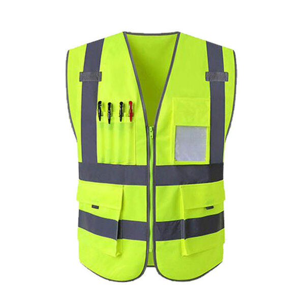 Sicurezza durante l'attività all'aperto: gilet riflettente