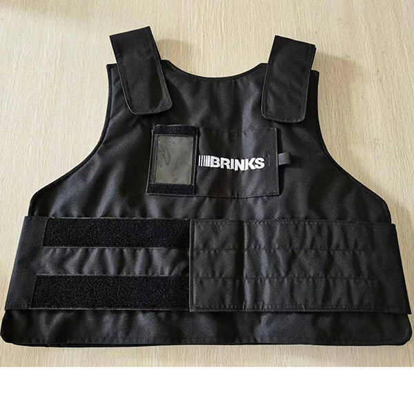 Přizpůsobte si vybavení pomocí taktické vesty Military