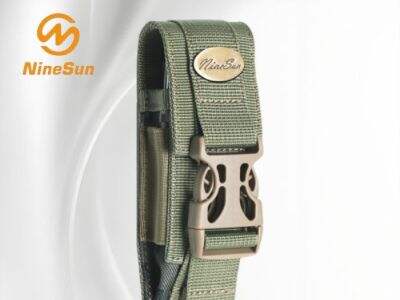 Le migliori opzioni di fondina multiuso per campeggio ed escursionismo