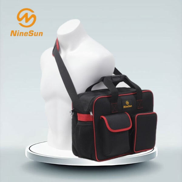 The perfect accessory for every handyman - a waist tool bag