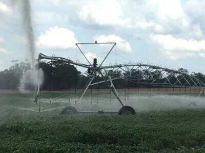 Maximizing Irrigation Efficiency in Drought-Prone Areas with Center Pivots