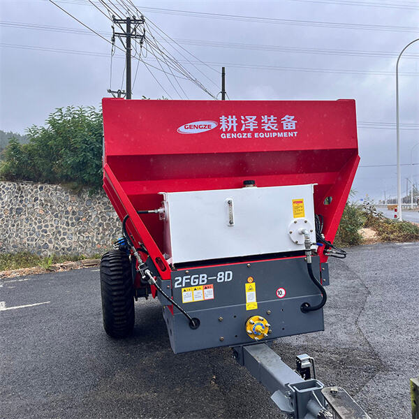 Keep your fields healthy and fertile with a tractor-driven manure spreader