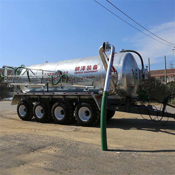 Efficiently distribute liquid manure with our top-of-the-line spreaders.