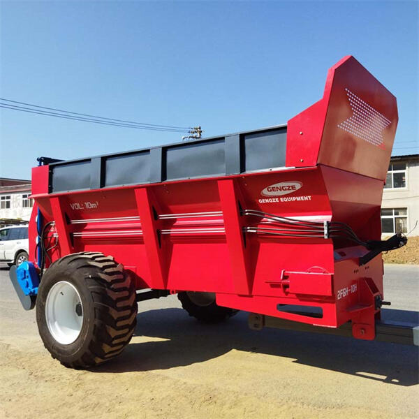 Tips for effectively spreading poultry manure using a spreader