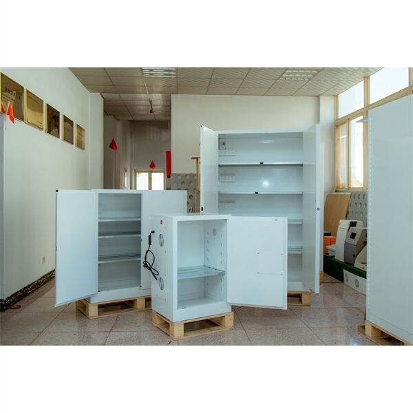 どこにいても外部バッテリーキャビネットがあれば常に接続状態を維持できます。