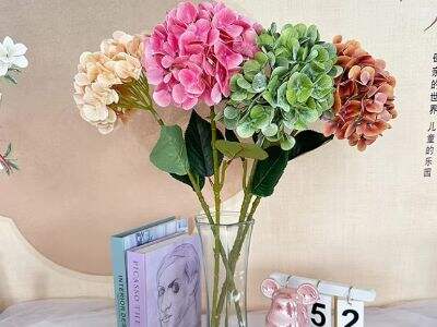 Décorations d'hortensias pour événements extérieurs : Durabilité et résistance aux intempéries