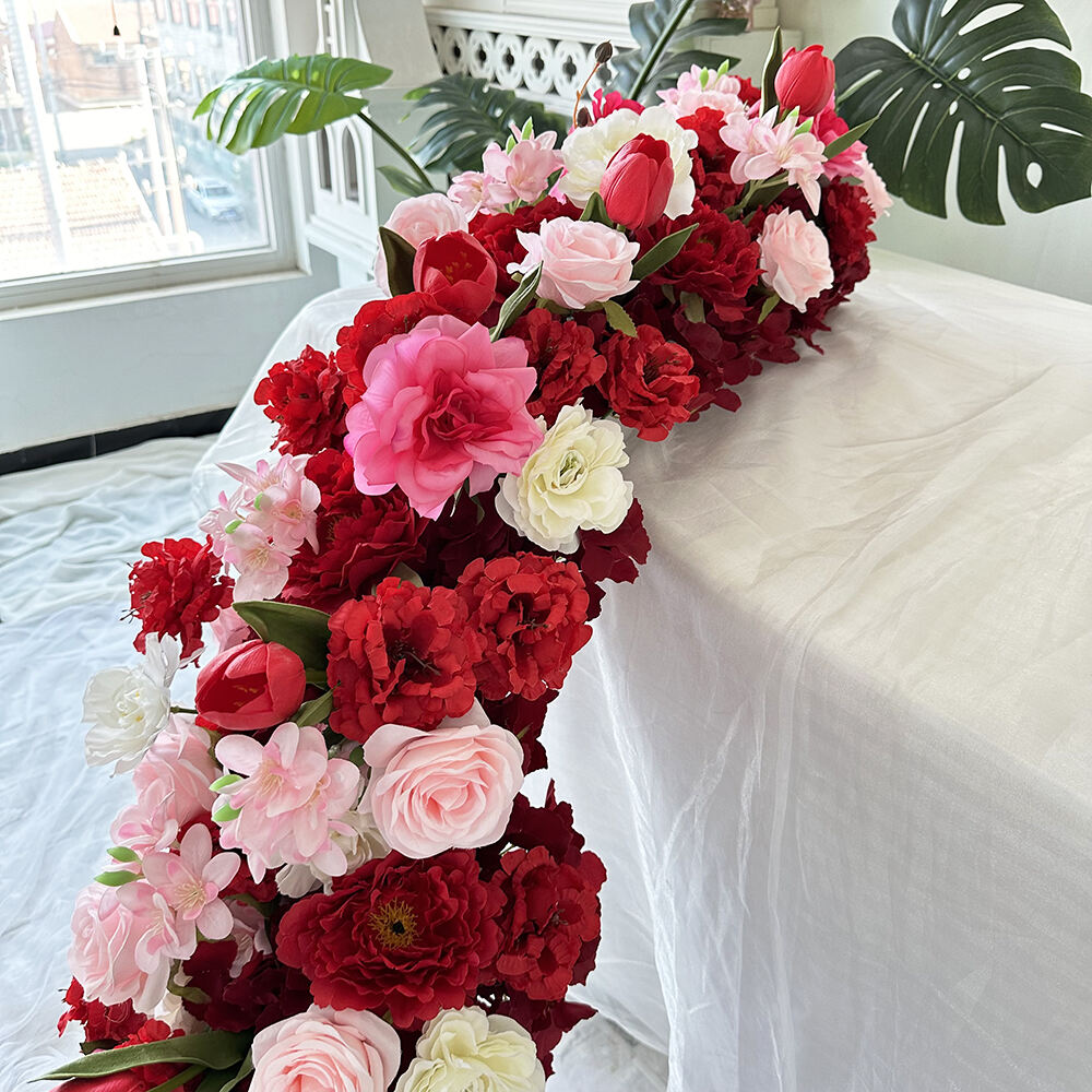 High Quality Customizable Artificial Roses Tulips Table Runners Red Wedding Decorations for Halloween New Year Valentine's Day details