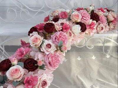 Comment choisir les meilleures fleurs artificielles pour la décoration d'hôtels et d'événements