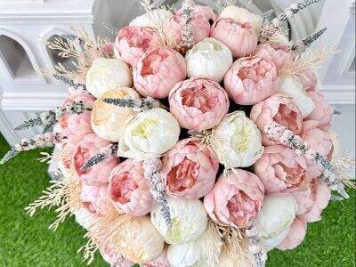 Comment les fleurs artificielles peuvent améliorer l'image de marque dans les espaces de vente au détail