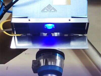 Adaptive Seam Tracking for Consistent Weld Quality