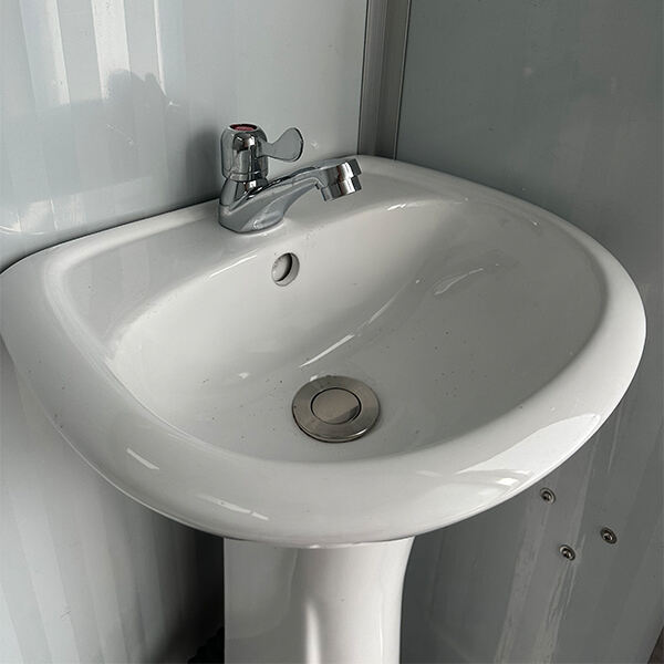 How Exactly to Use A Luxury Toilet Trailer