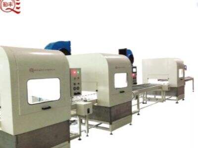 تأثير ملفات درجة حرارة التصلب على احتفاظ طبقة الدهان بلمعانها