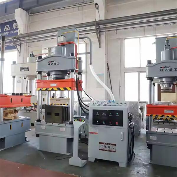 The key advantages of a four post hydraulic press
