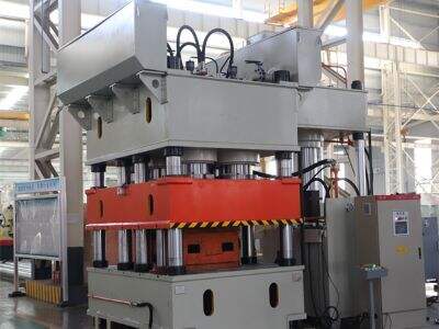 Композиттик материалдар үчүн гидравликалык пресстер: Күчтүү жана жеңил өнүмдөр