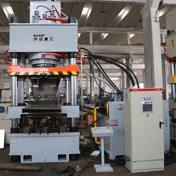 The 800-ton salt block press