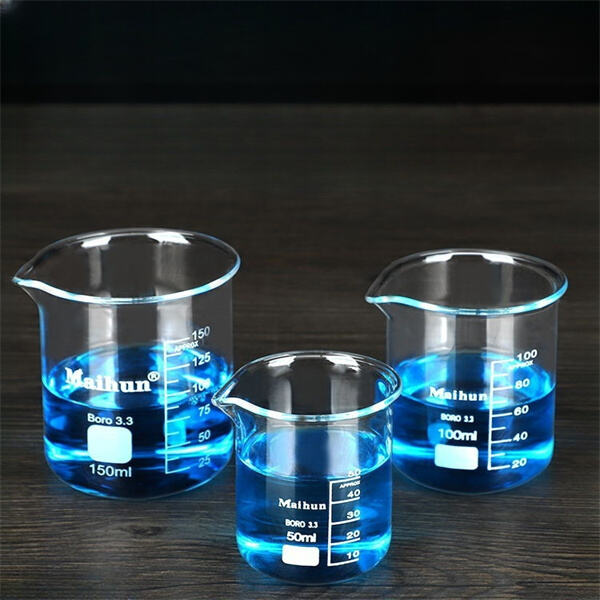 The versatility of laboratory glass bottles for storing, mixing, and transporting liquids