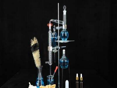 Choosing the Best Pyrex Flasks for Chemistry Applications