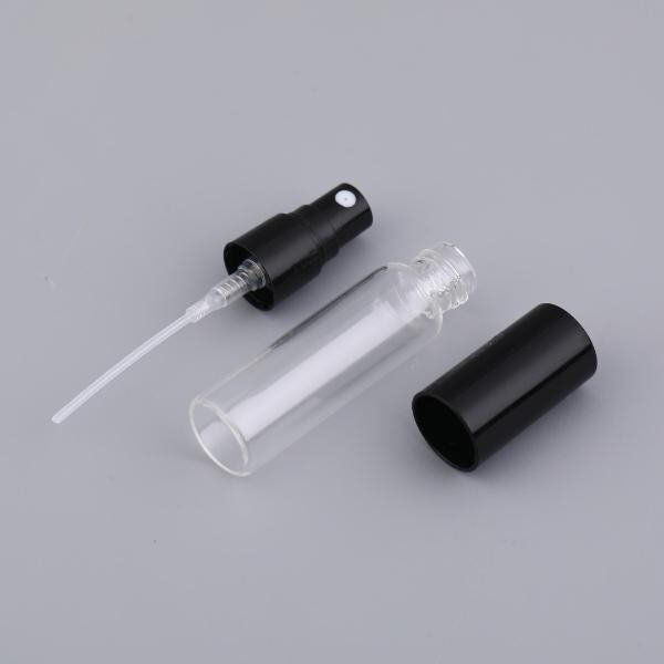 Mini empty spray bottles ready to be filled with your choice of liquids.