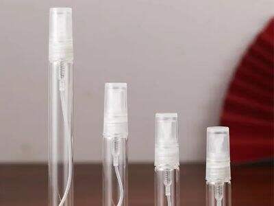 Why high-end sets need miniature glass perfume bottles