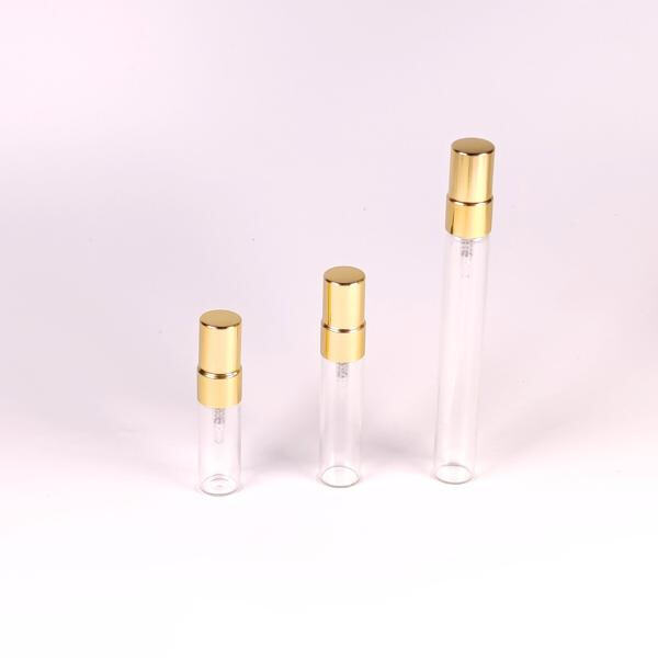 Fragrance that lasts all day in a sleek glass vessel