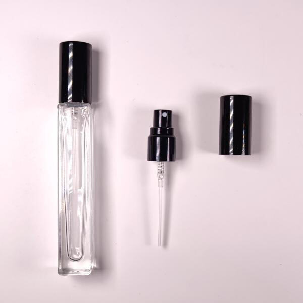 Perfum botila koloretsuak