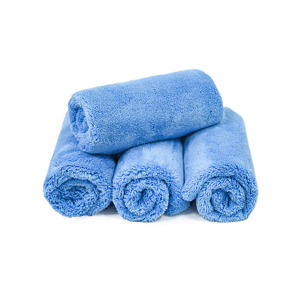 Achieve a Spotless Finish with Microfibre Cloths for Car Detailing