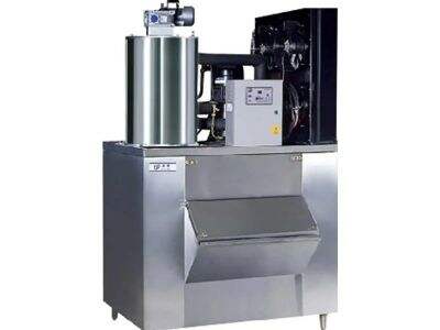 Half-Moon Ice Explained: Shape, Benefits, and Uses